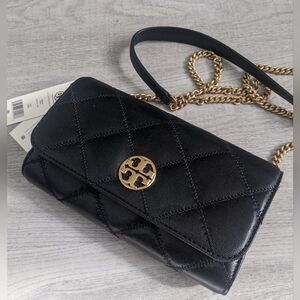 Tory Burch Womens Willa Diamond Quilted Soft Leather Crossbody Chain Wall